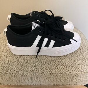 Adidas Nizza platform sneaker